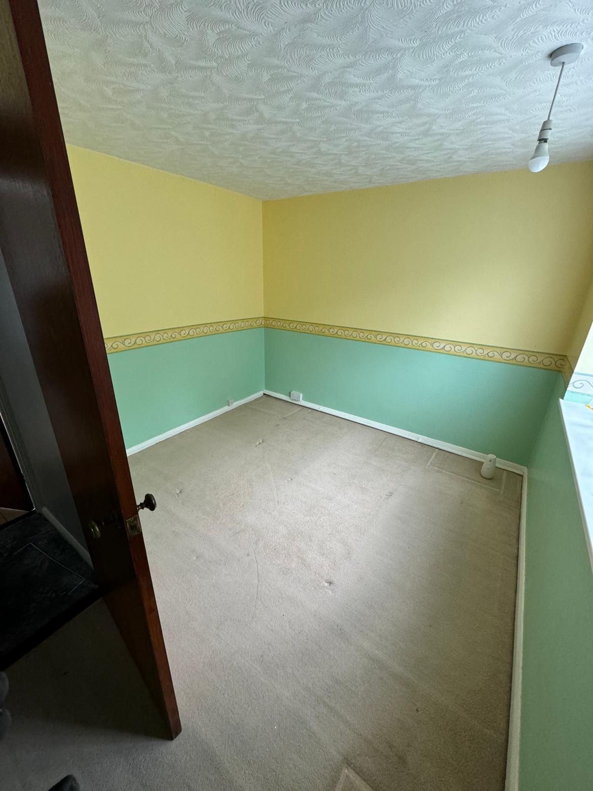 yellow room