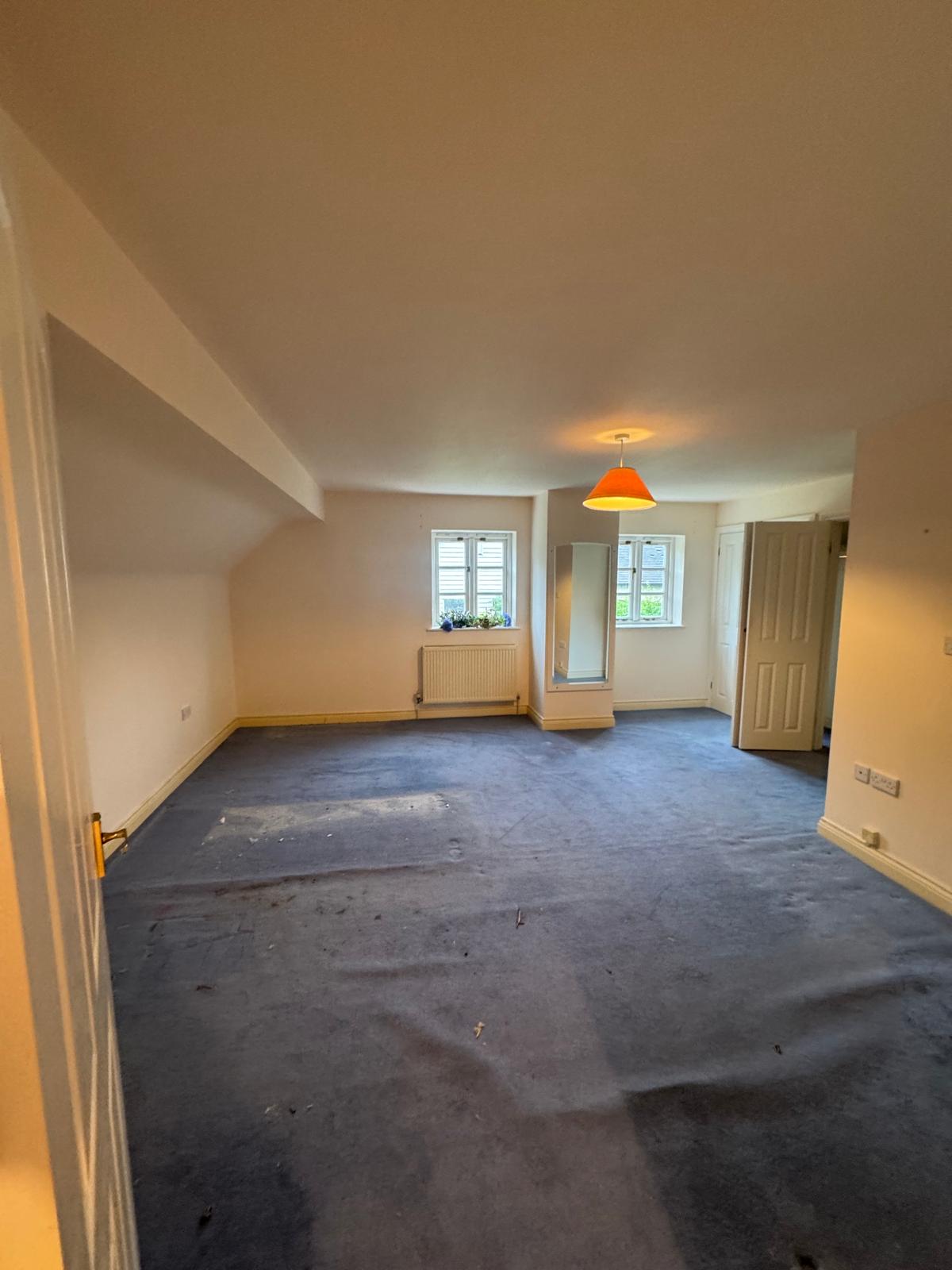 empty room with carpet cleaning possible